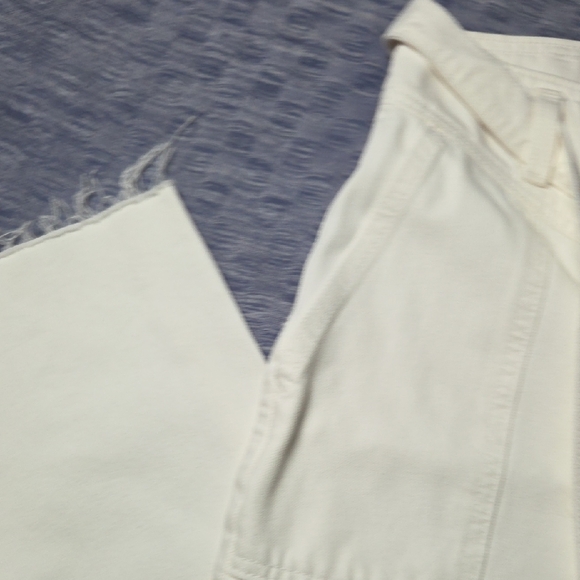 Abercrombie & Fitch Women's High Rise Jeans - Cream - Picture 3 of 7